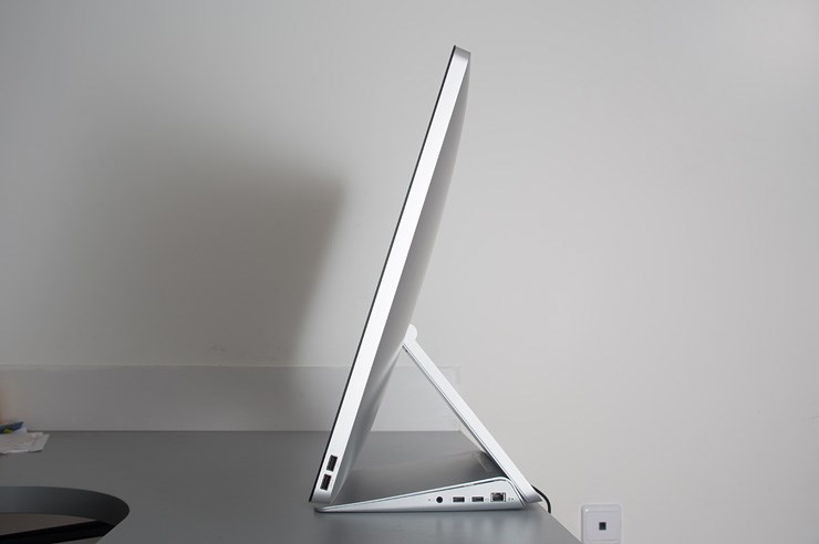 HP Envy 27 Recline (14).jpg